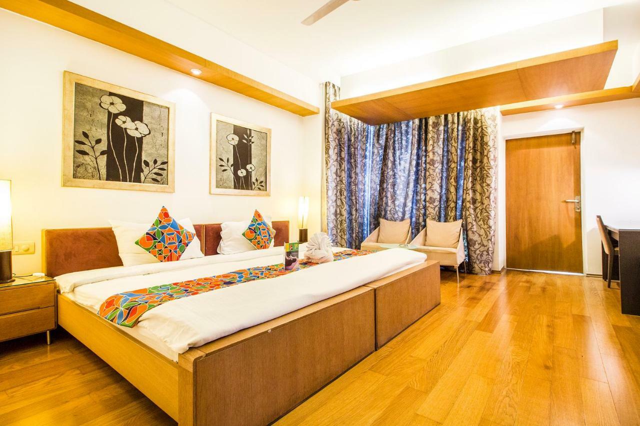 Fabhotel Raj Darbar Gurgaon Exterior photo