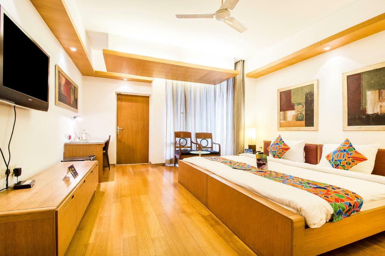 Fabhotel Raj Darbar Gurgaon Exterior photo